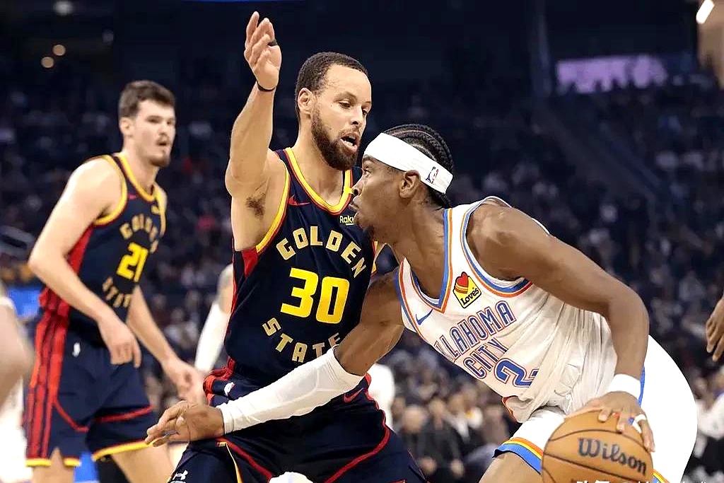 快船横扫热火B队，库里送出助攻