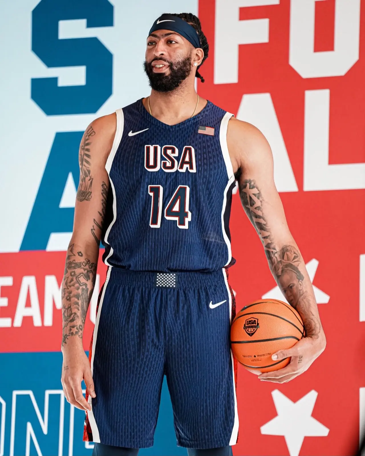 美国男篮遭遇困境，教练组考虑换帅