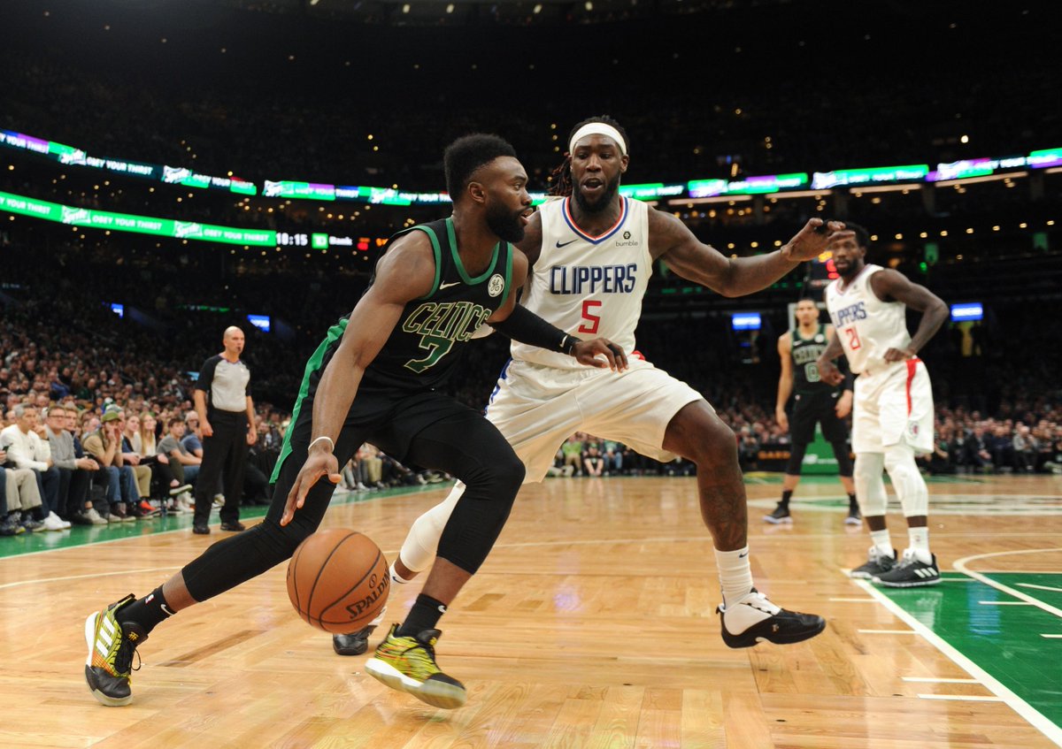 灰熊横扫凯尔特人，麦科勒姆刷新纪录