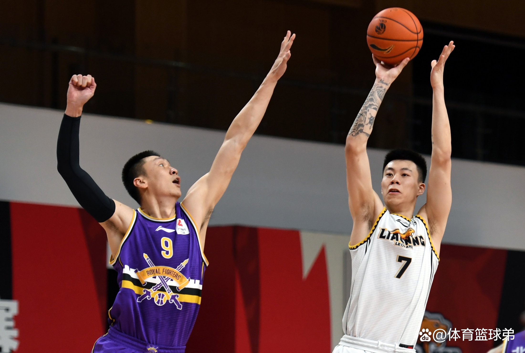 青岛队横扫新疆队,张镇麟带队取胜 青岛队横扫新疆队,张镇麟带队取胜