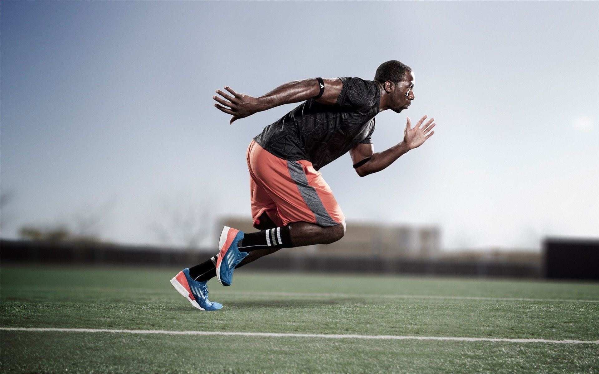 杰伦·格林关键三分定乾坤，尼克斯客场带走黄蜂迎三连胜